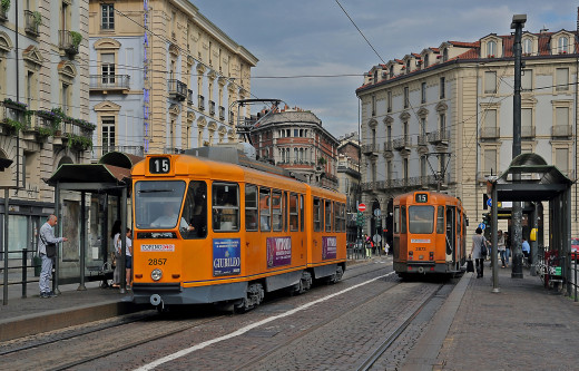 959525 (a): :2046x1308